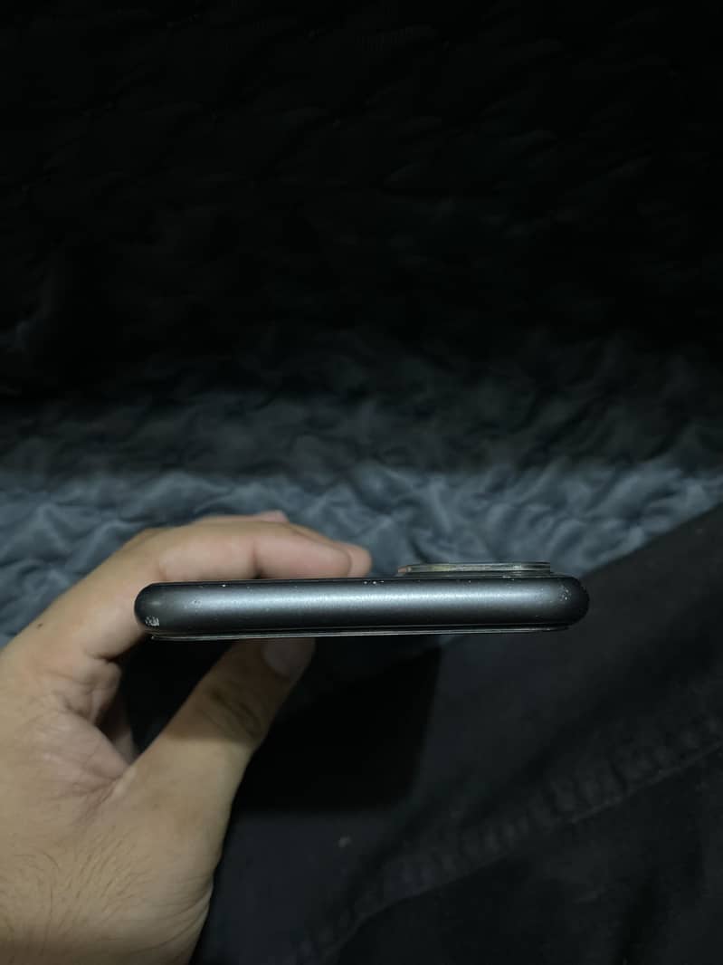 Apple iPhone 11 5