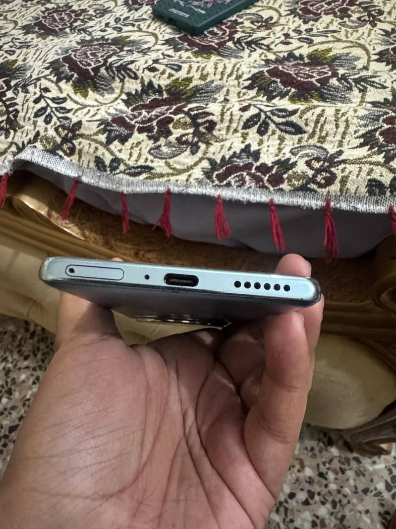 Infinix Zero 40 4
