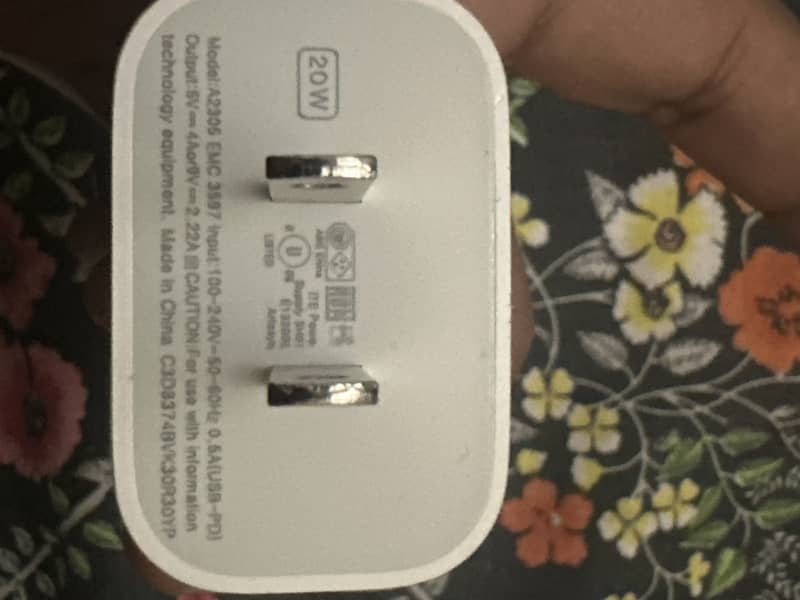 Apple 20W Charger+Cable 2