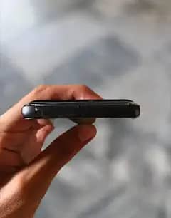 Google Pixel 8 4
