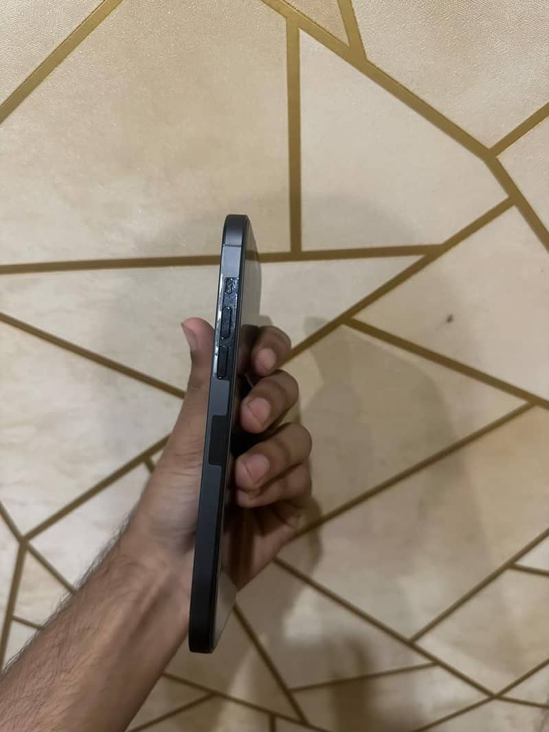 Apple iPhone 14 Pro Max 5
