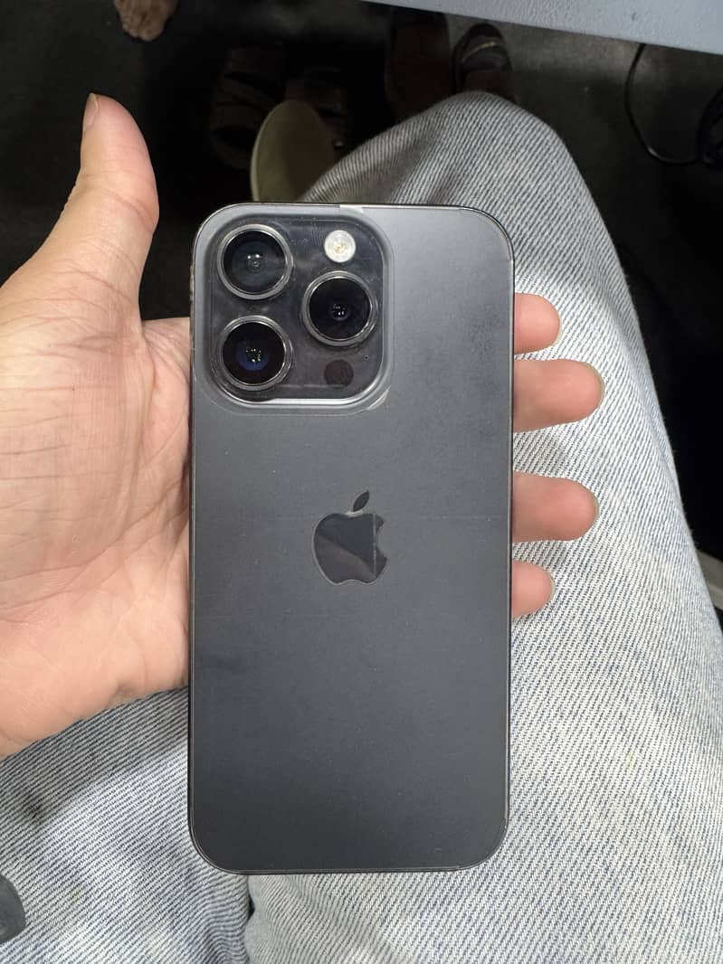 Apple iPhone 15 Pro 1