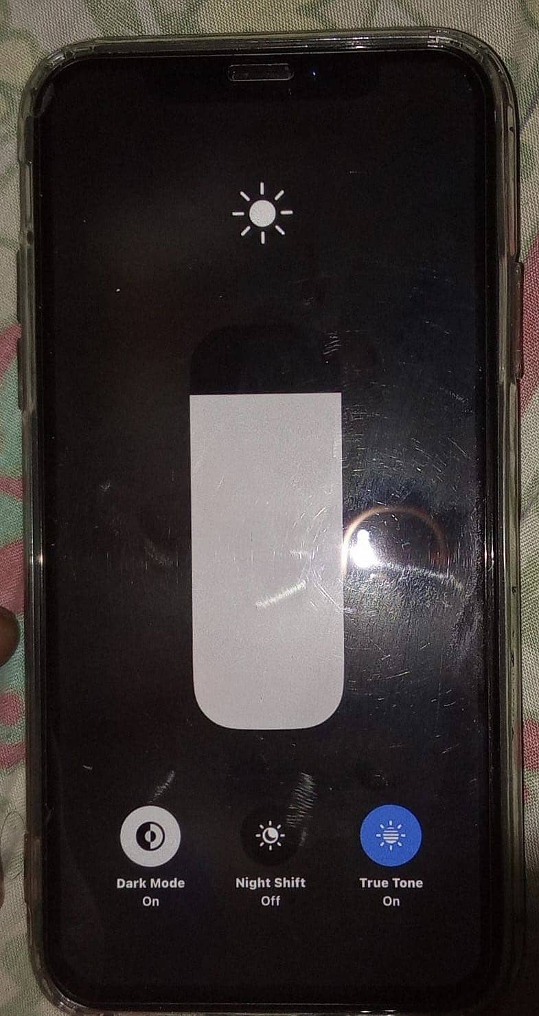 Apple iPhone X 4