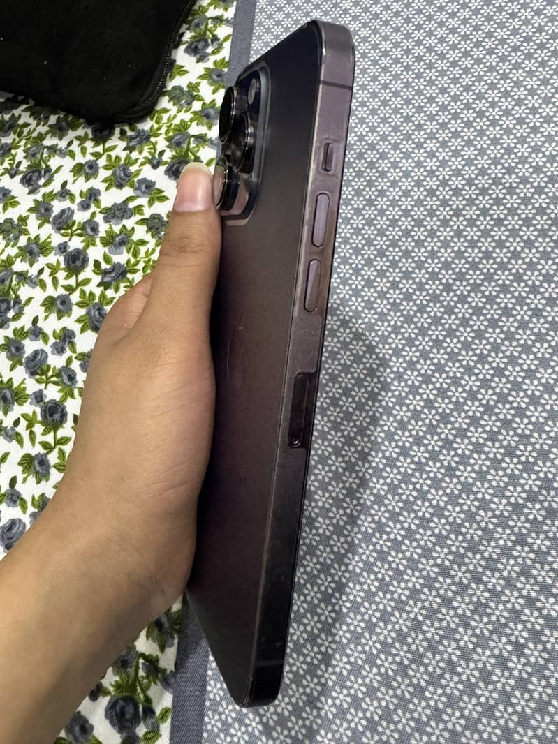 Apple iPhone 14 Pro Max 2