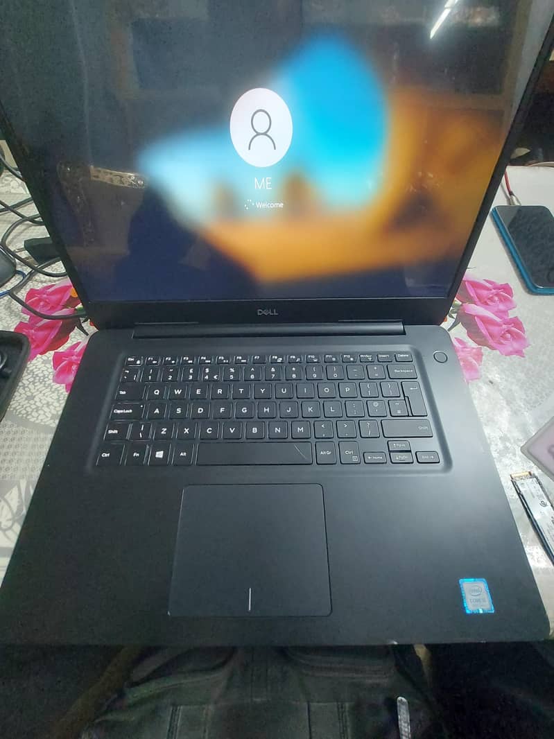 Dell Vostro 5