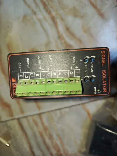 Delta signal isolator