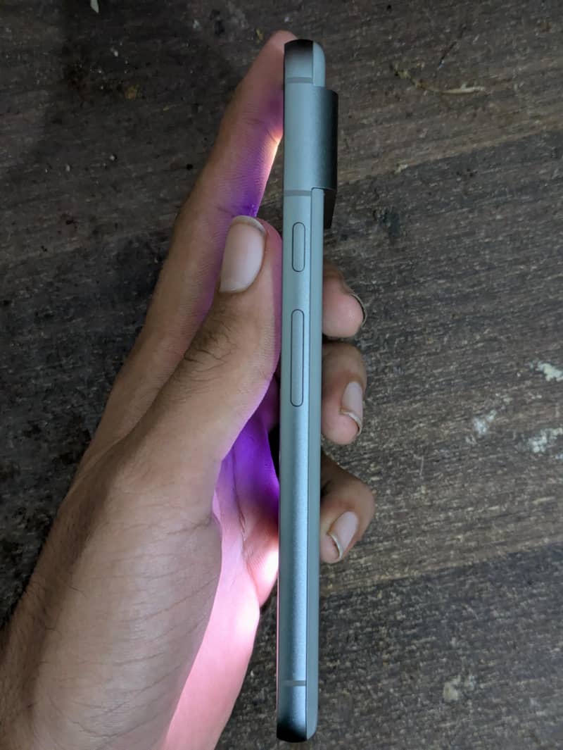 Google Pixel 8 3