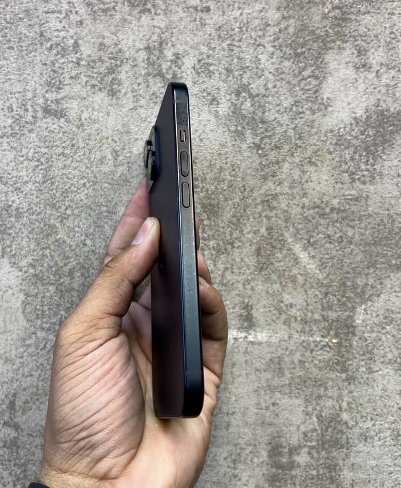 Apple iPhone 15 1