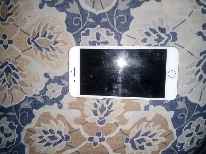 Apple iPhone 7 Plus 3