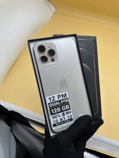 Apple iPhone 12 Pro Max 128 GB 90% Battery Health with Box