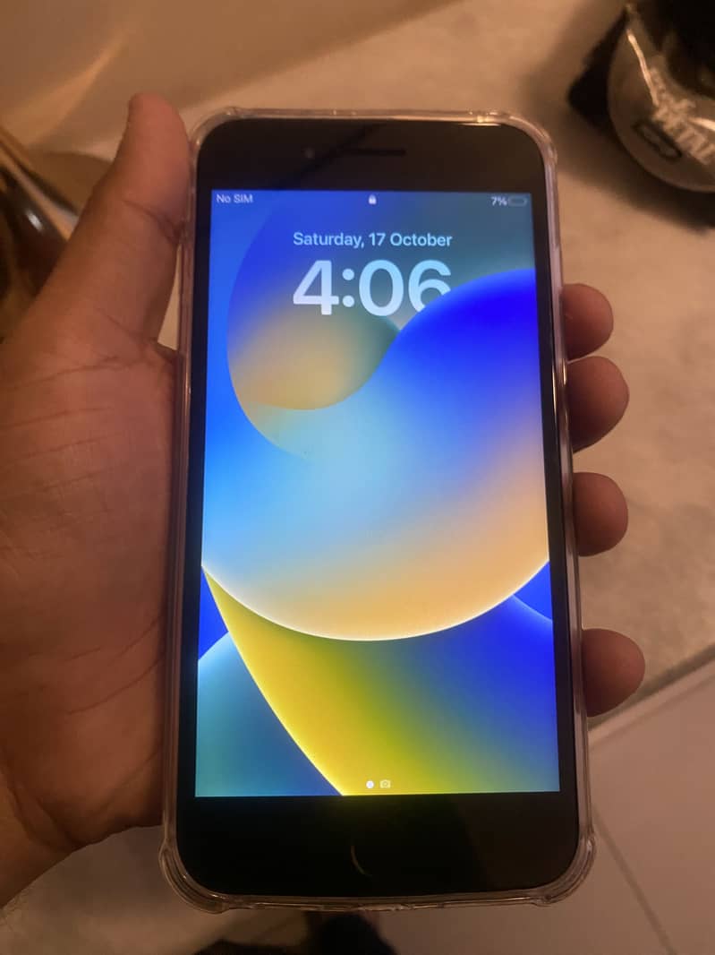 Apple iPhone 8 Plus 1