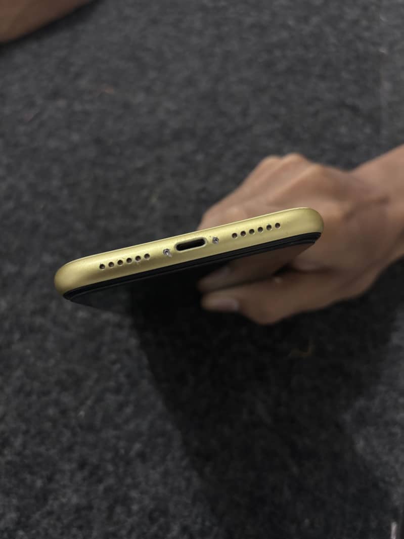 Apple iPhone 11 2