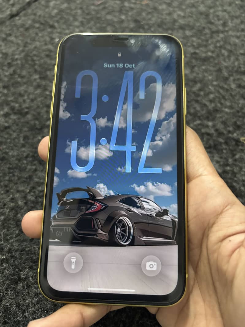 Apple iPhone 11 3