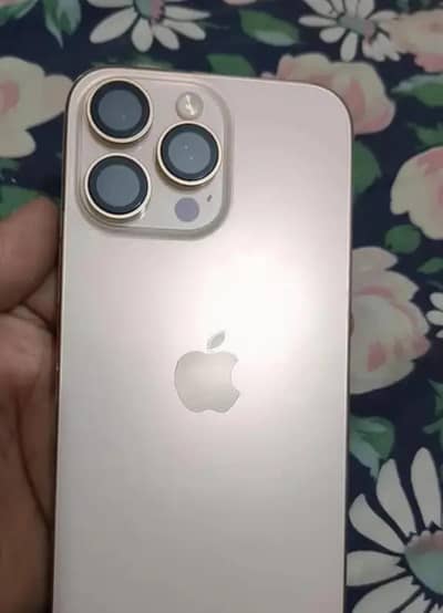 Apple iPhone 16 Pro Max