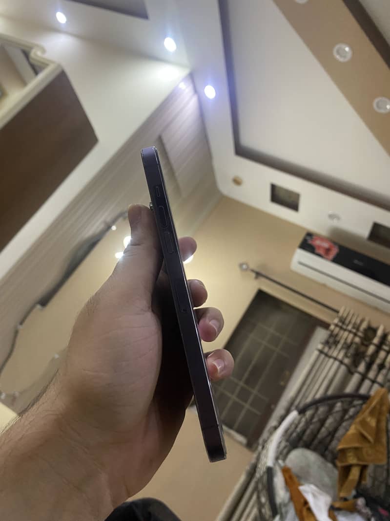 Apple iPhone 14 Pro Max 3