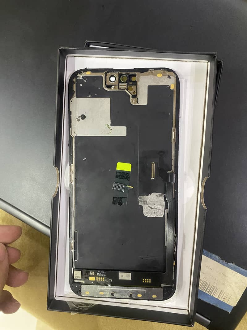 Apple iPhone 14 Pro Max 9