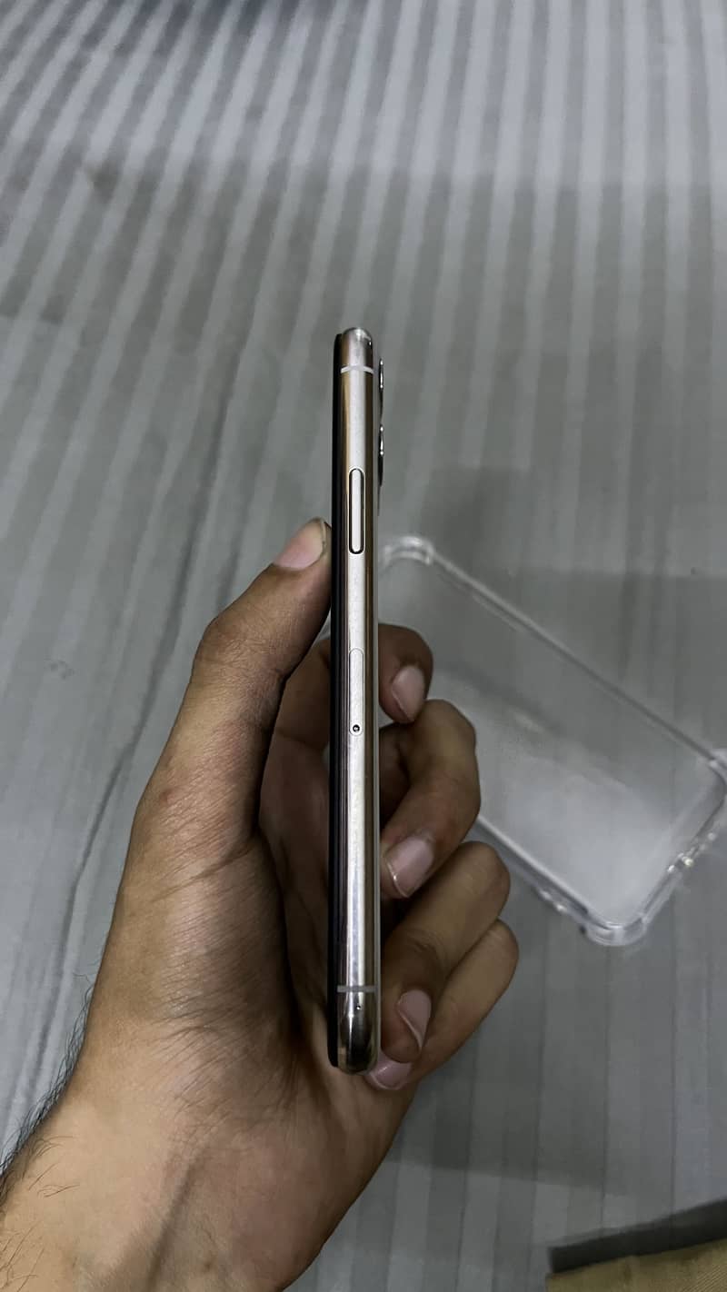 iPhone 11 Pro PTA 10