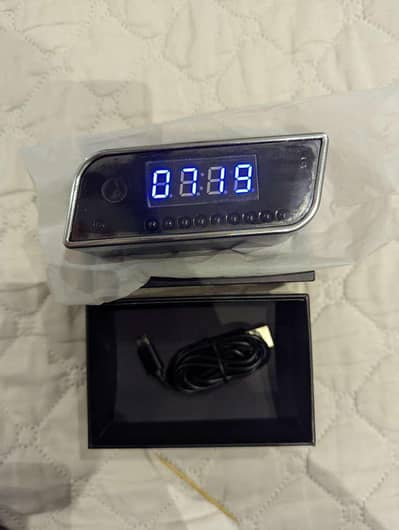 Syp Hidden Clock Camera