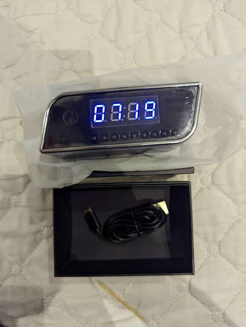 Syp Hidden Clock Camera 0