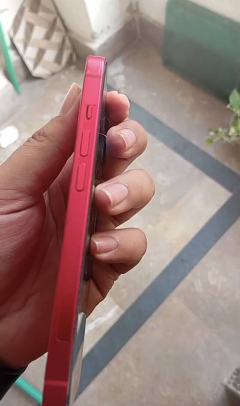 Apple iPhone 14 2