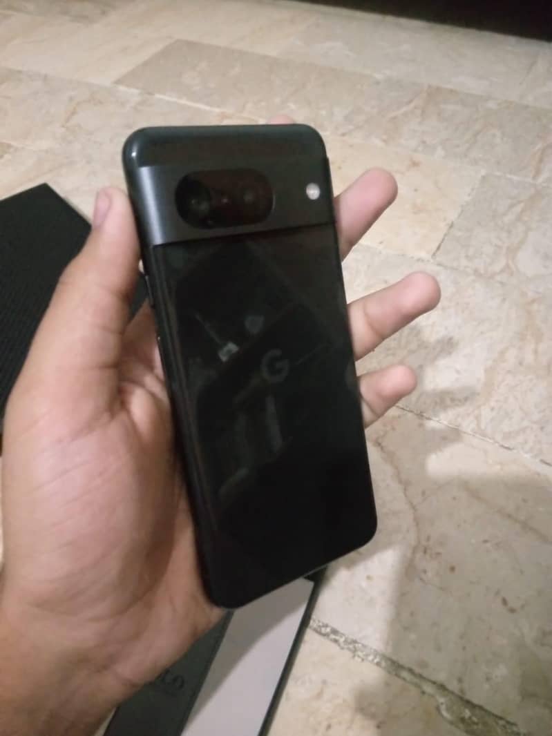Google Pixel 8 9