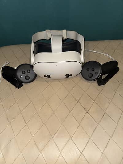 Meta Quest 3 128GB VR Headset with Controllers – Excellent Condition