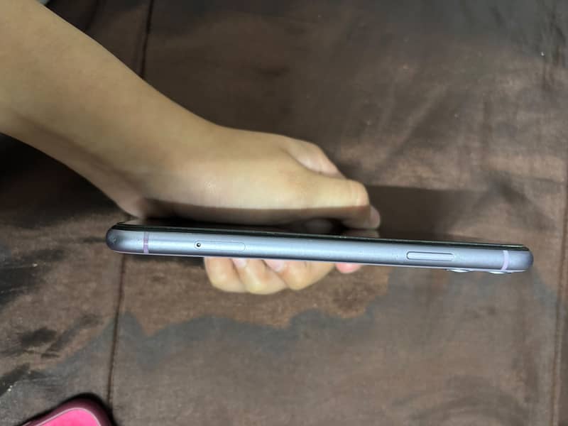 Apple iPhone 11 5