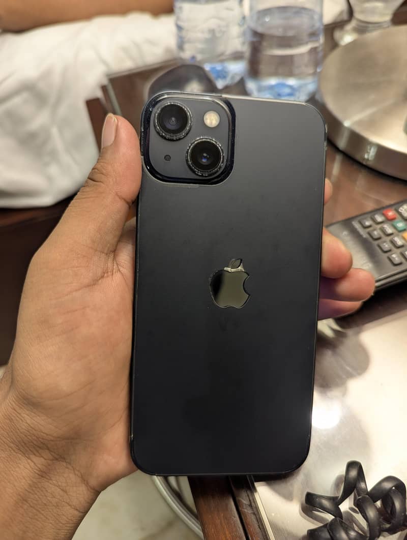 Apple iPhone 13 0
