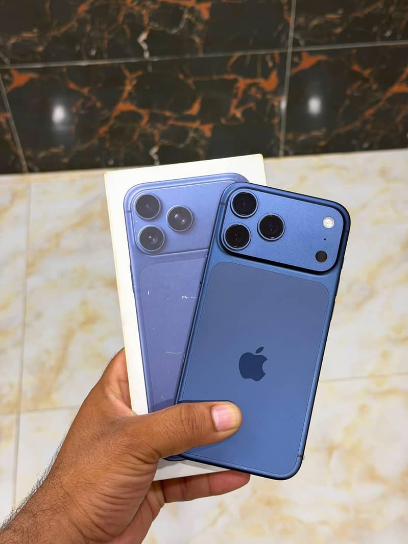 Apple iPhone 17 Pro Max 0
