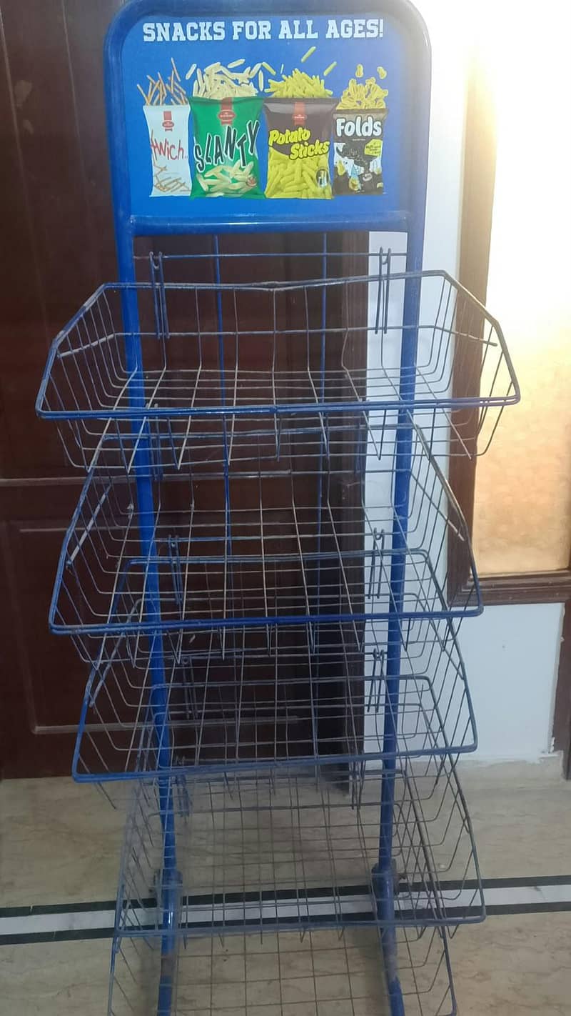Table & stand 2