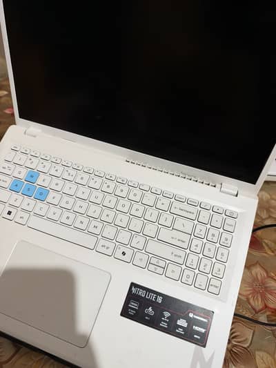 Acer Nitro Lite i5 13th gen