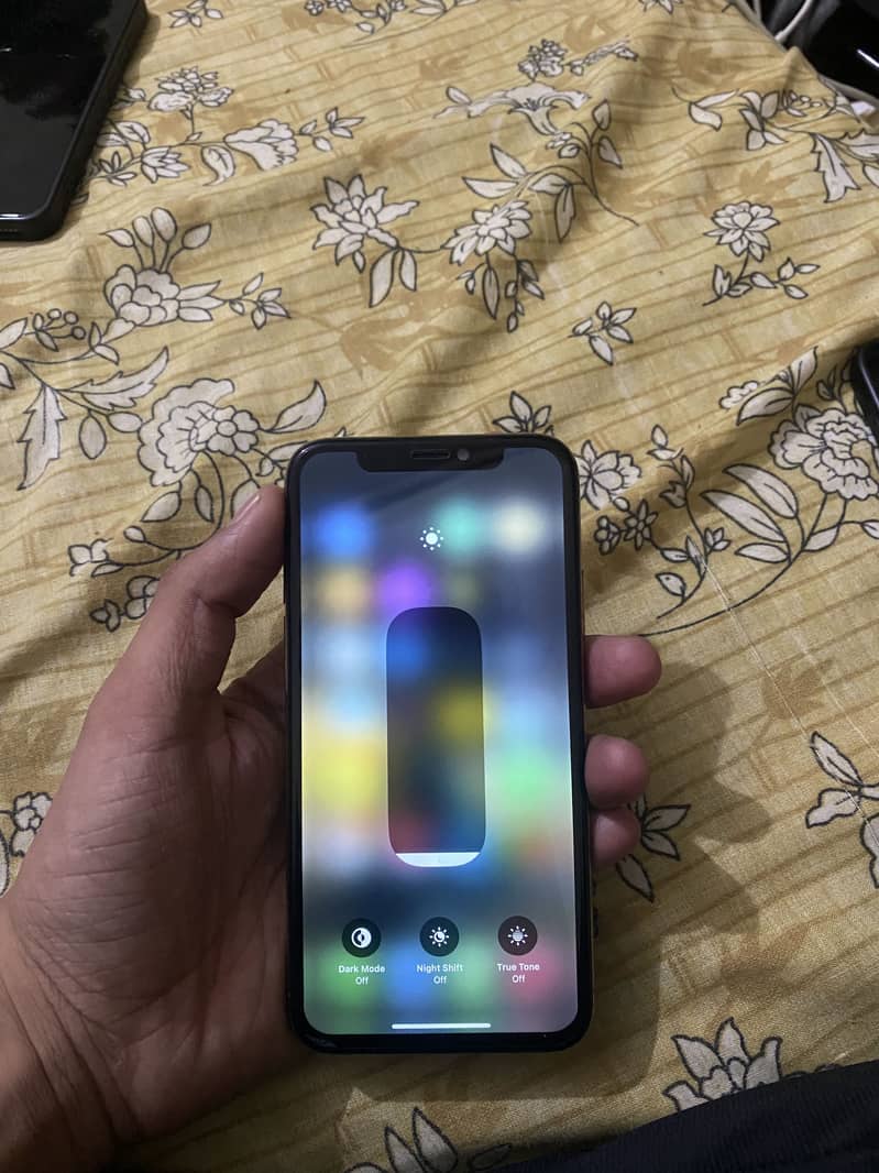 Apple iPhone XS 0