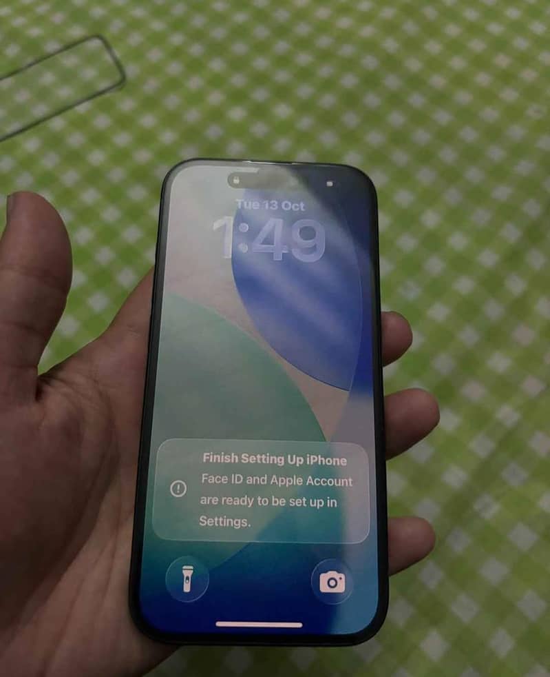 Apple iPhone 15 3