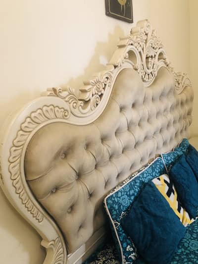 Bed Side table with chair and center table
