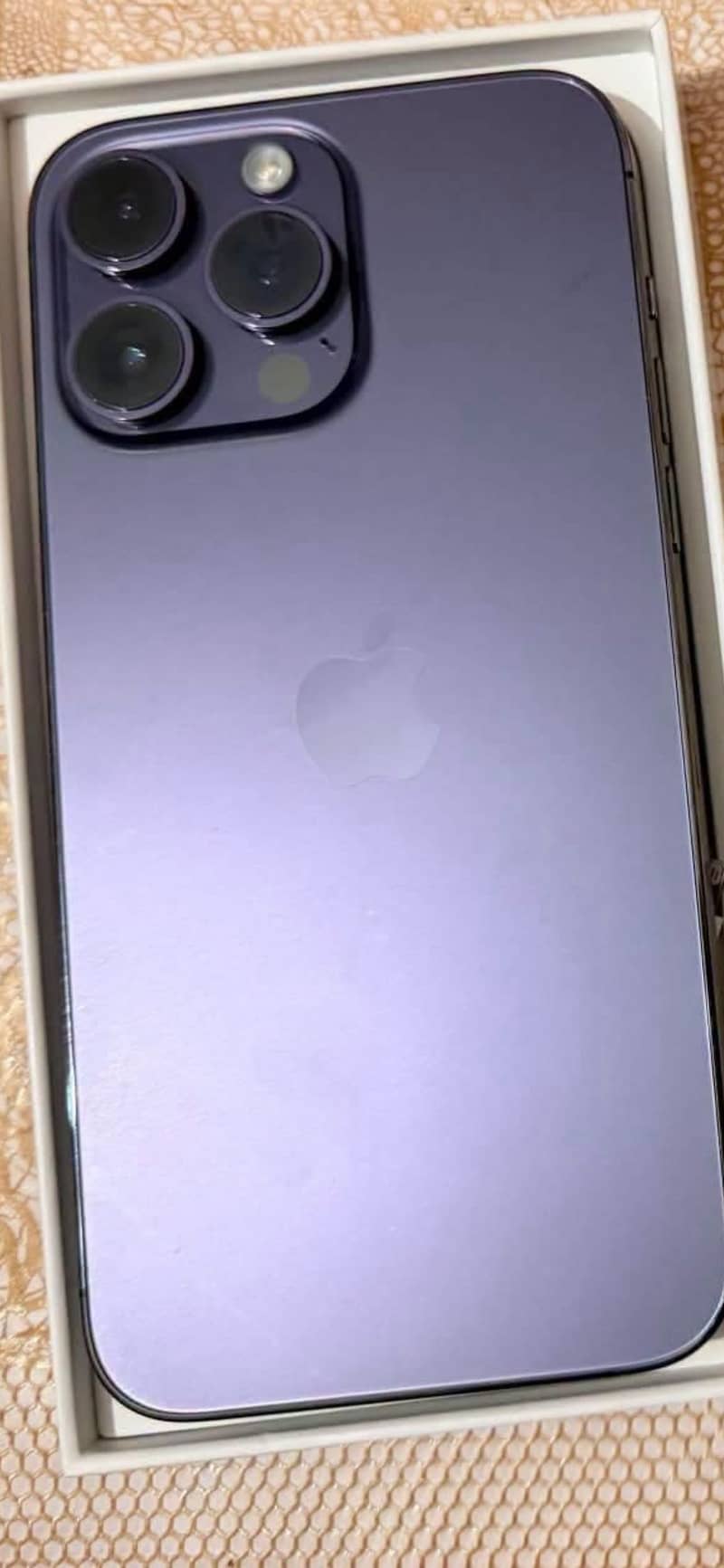 Apple iPhone 14 Pro Max 0