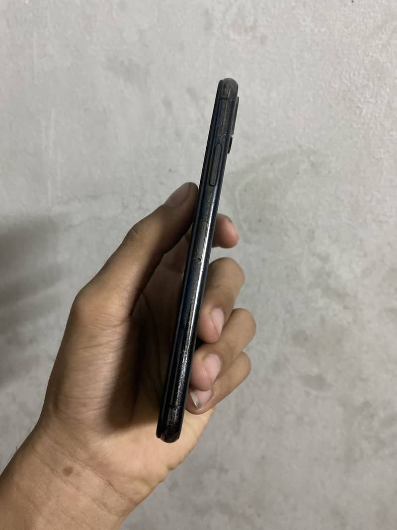 Apple iPhone X 2