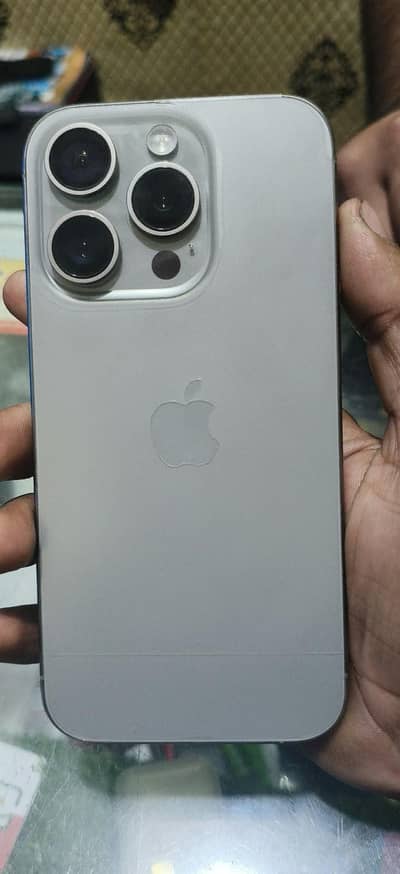 IPhone 15 pro jv natural titanium 128gb 84 condition 10 10 urgent sale