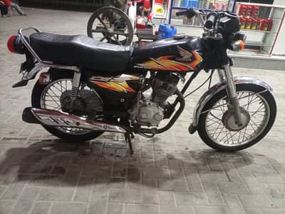 Honda 125 2021 model Hyderabad nmbr urgent sale 0/3/1/5/2/3/9/6/6/5/8