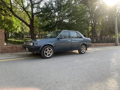 Nissan Sunny 1985