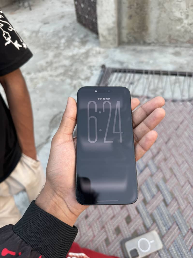 Apple iPhone 15 Pro Max 5