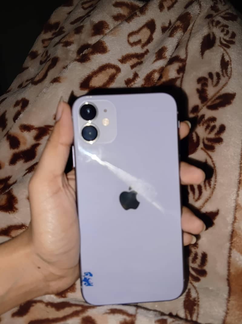 Apple iPhone 11 0
