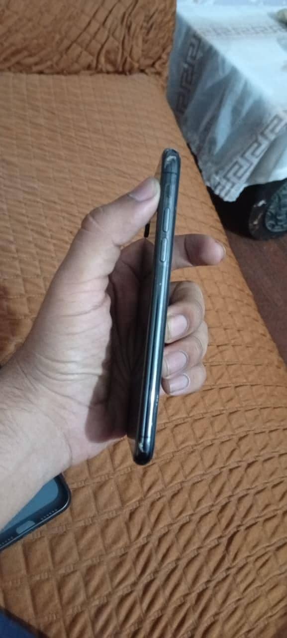 Apple iPhone XS 2