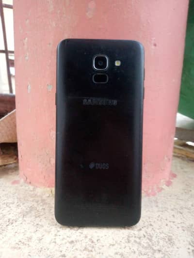 Samsung Mobile J6