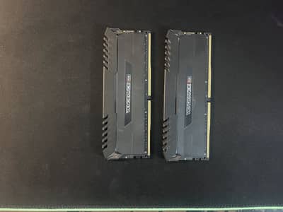 16 gb Corsair Vengeance Ddr4 RGB - 3000mhz Ram (2*8)
