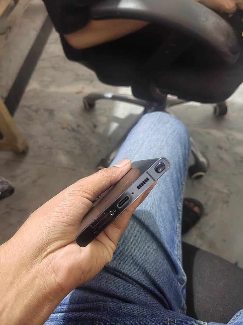 Samsung s23 ultra 12/ 256 non pta 4
