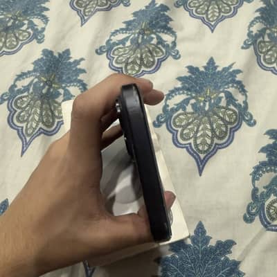 Apple iPhone 15