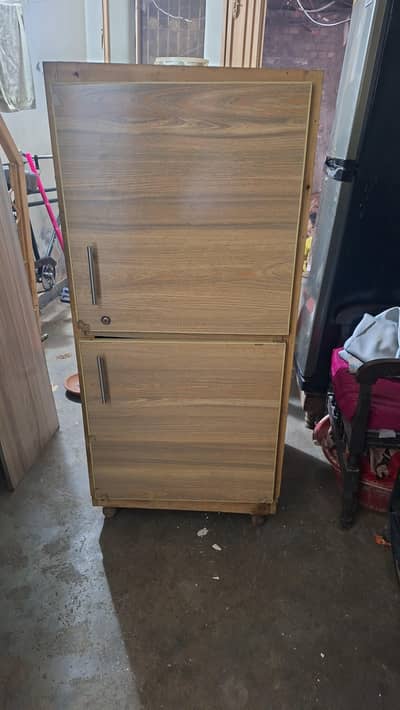 Beautiful 2-Door Wooden Sheet Almari for Sale - Excellent Condition