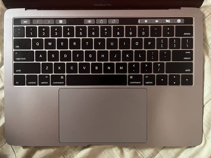 macbook pro 2017 3