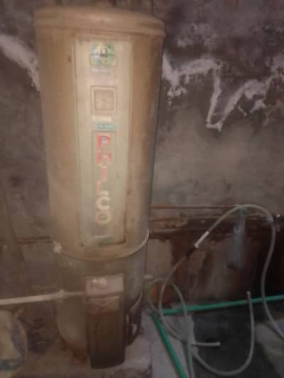 used gas geyser in working condition