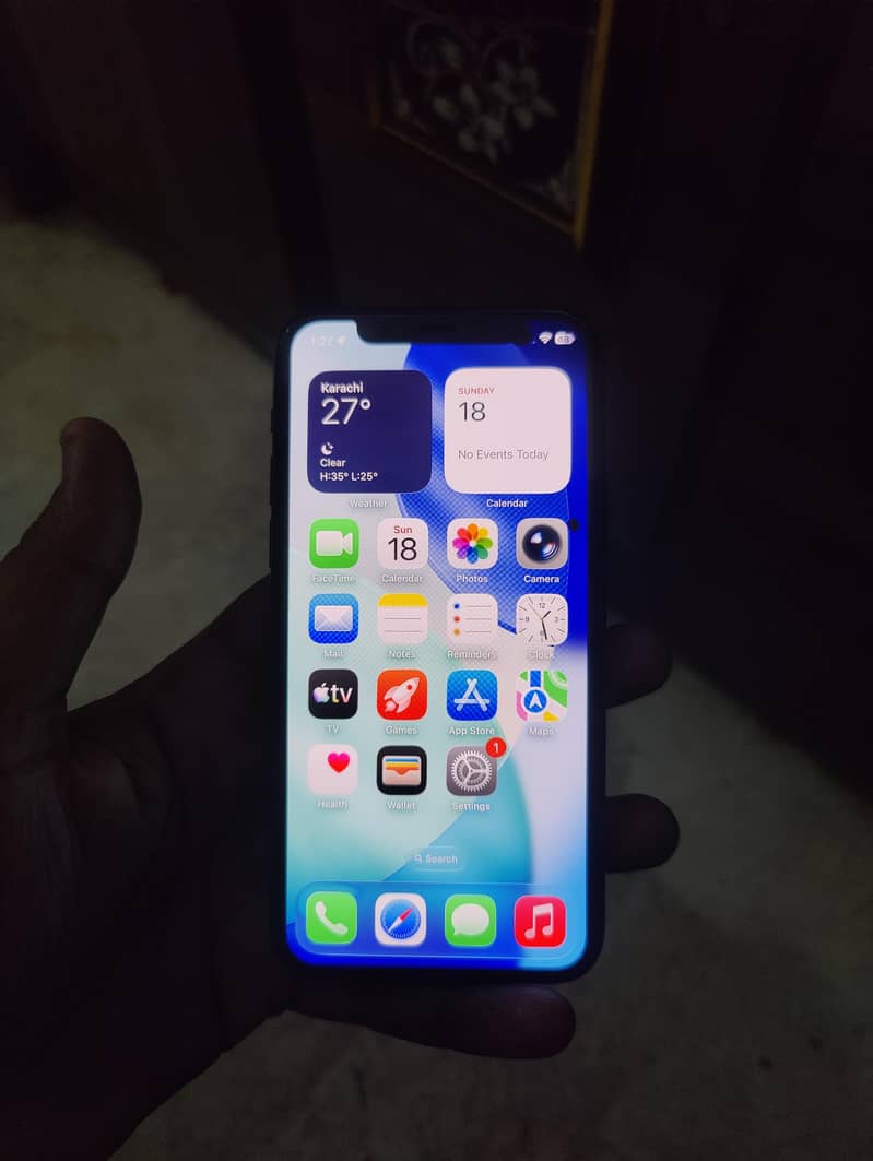 Apple iPhone 11 Pro 1